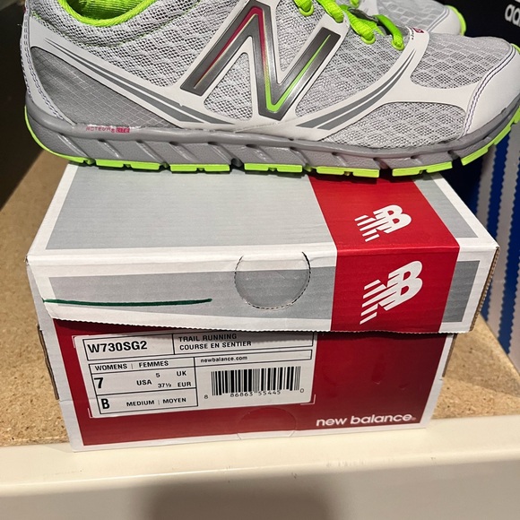 New Balance W730SG2 shoes sneakers 730 Women’s Size 7 - Picture 3 of 3